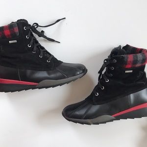 Cougar ankle boots waterproof 8M fits like 8.5